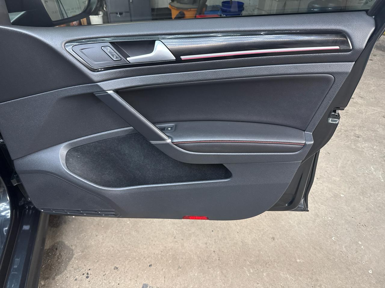 Volkswagen Golf GTI 2.0T 4-Door Autobahn Manual 2017