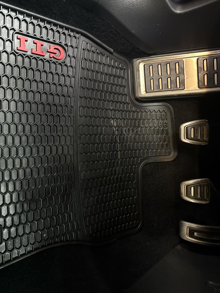 Volkswagen Golf GTI 2.0T 4-Door Autobahn Manual 2017