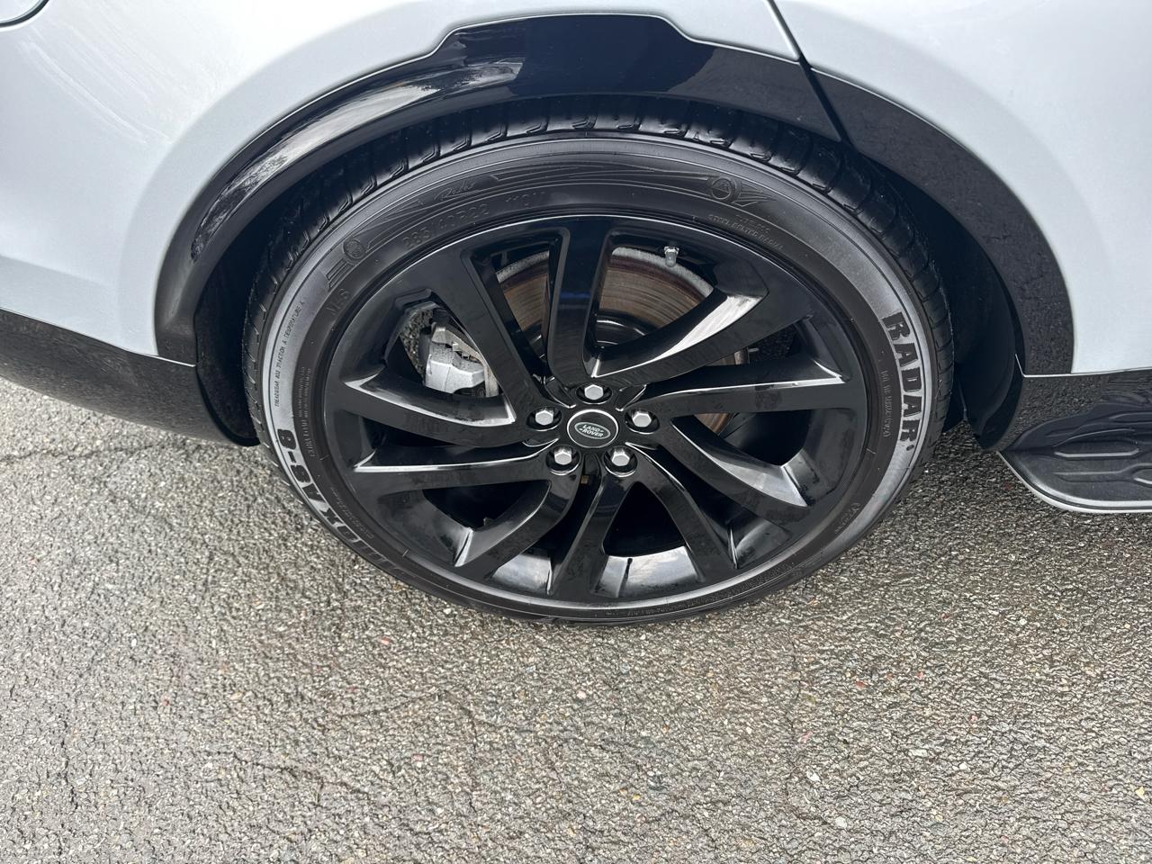 Land Rover Discovery HSE Luxury V6 Supercharged 2019