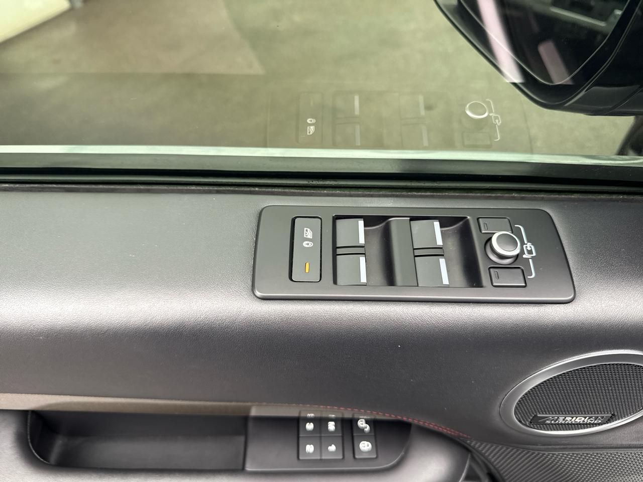 Land Rover Discovery HSE Luxury V6 Supercharged 2019