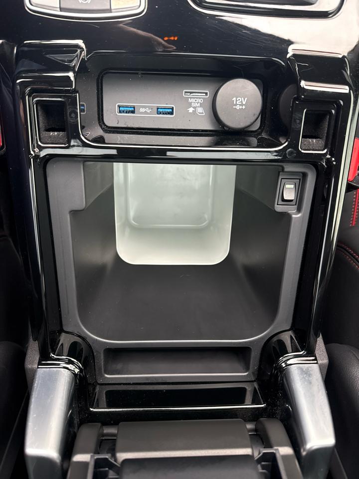 Land Rover Discovery HSE Luxury V6 Supercharged 2019