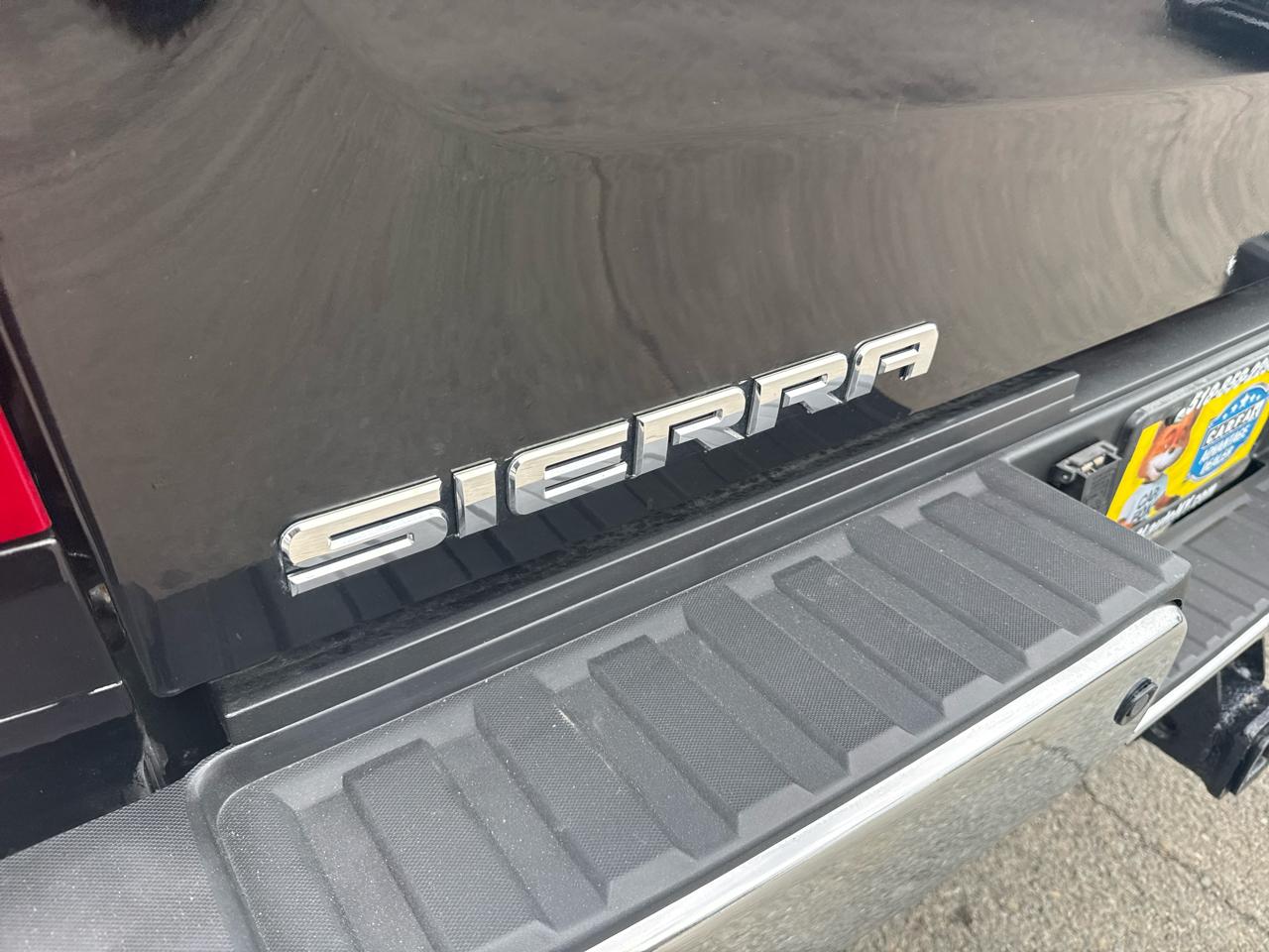 GMC Sierra 3500HD 4WD Crew Cab 167.7" Denali 2014