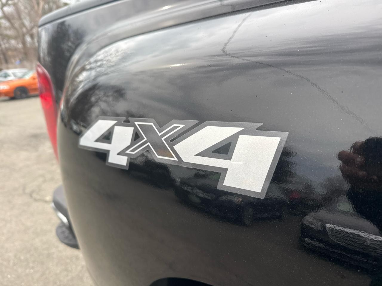 GMC Sierra 3500HD 4WD Crew Cab 167.7" Denali 2014