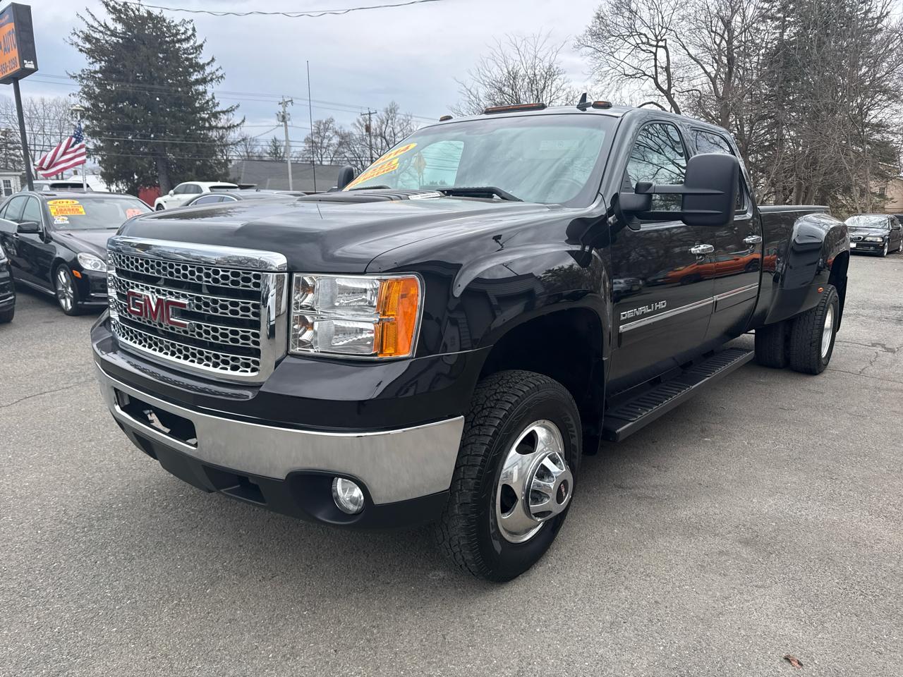 GMC Sierra 3500HD 4WD Crew Cab 167.7" Denali 2014