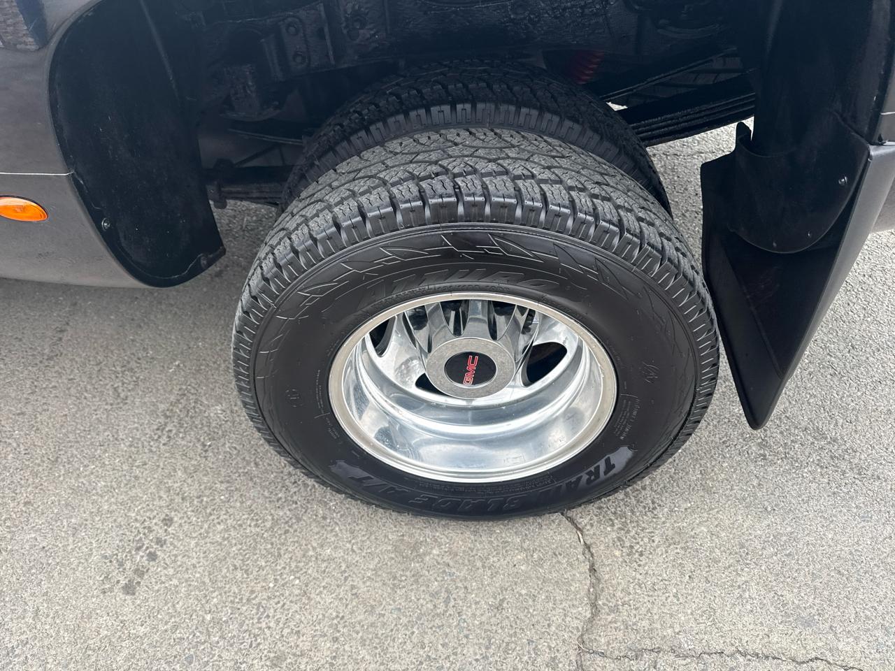 GMC Sierra 3500HD 4WD Crew Cab 167.7" Denali 2014