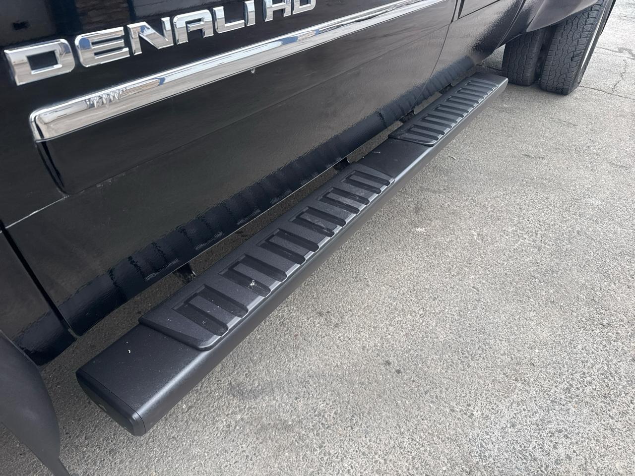 GMC Sierra 3500HD 4WD Crew Cab 167.7" Denali 2014