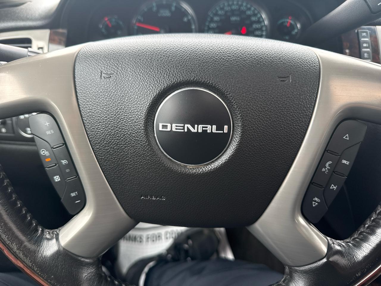 GMC Sierra 3500HD 4WD Crew Cab 167.7" Denali 2014