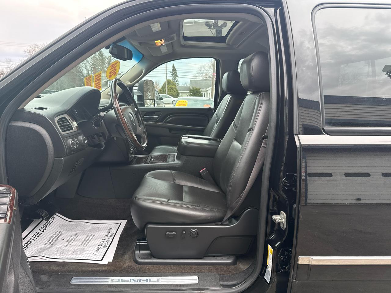 GMC Sierra 3500HD 4WD Crew Cab 167.7" Denali 2014