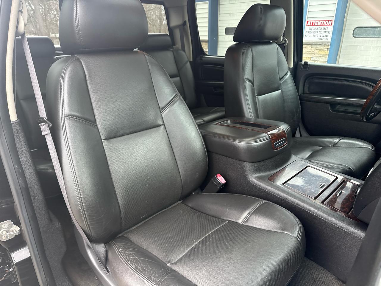 GMC Sierra 3500HD 4WD Crew Cab 167.7" Denali 2014