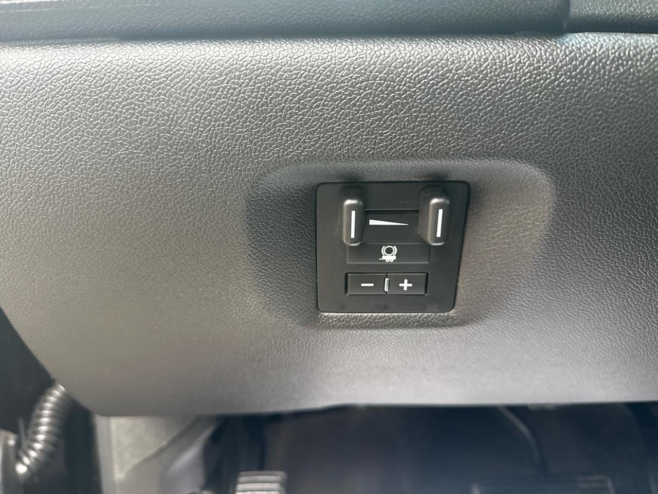 GMC Sierra 3500HD 4WD Crew Cab 167.7" Denali 2014