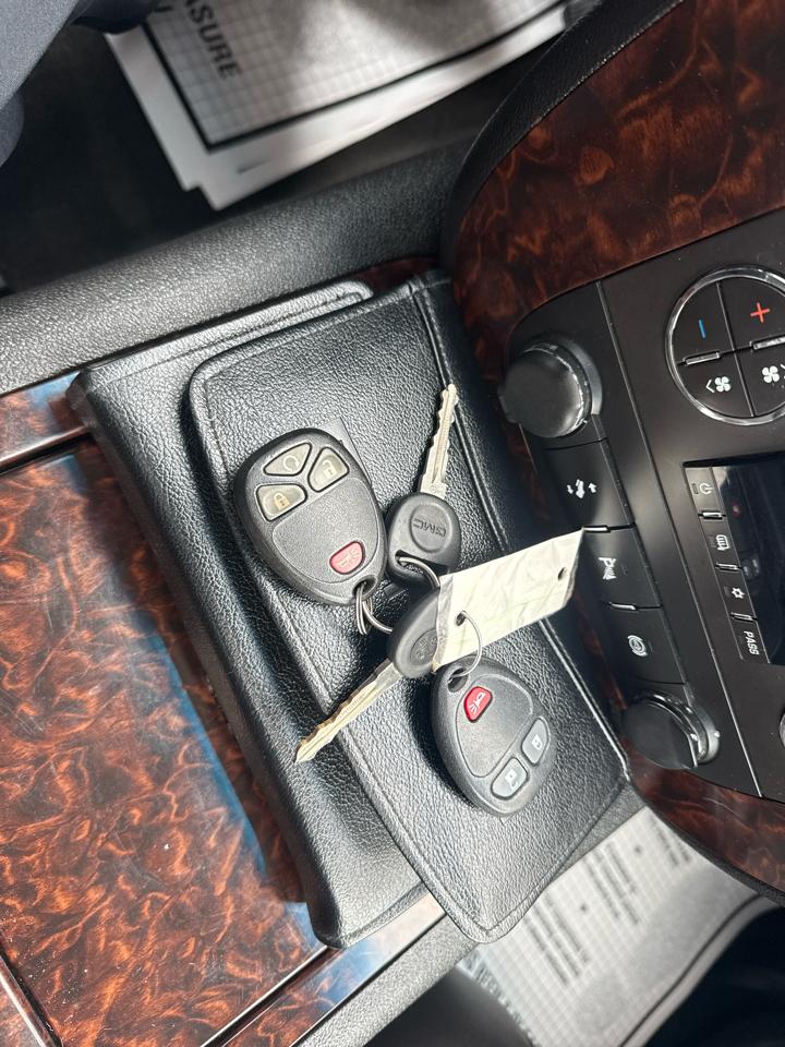 GMC Sierra 3500HD 4WD Crew Cab 167.7" Denali 2014