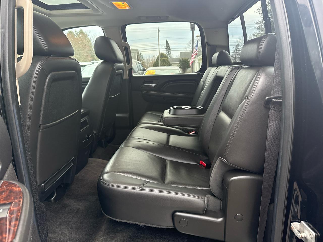 GMC Sierra 3500HD 4WD Crew Cab 167.7" Denali 2014