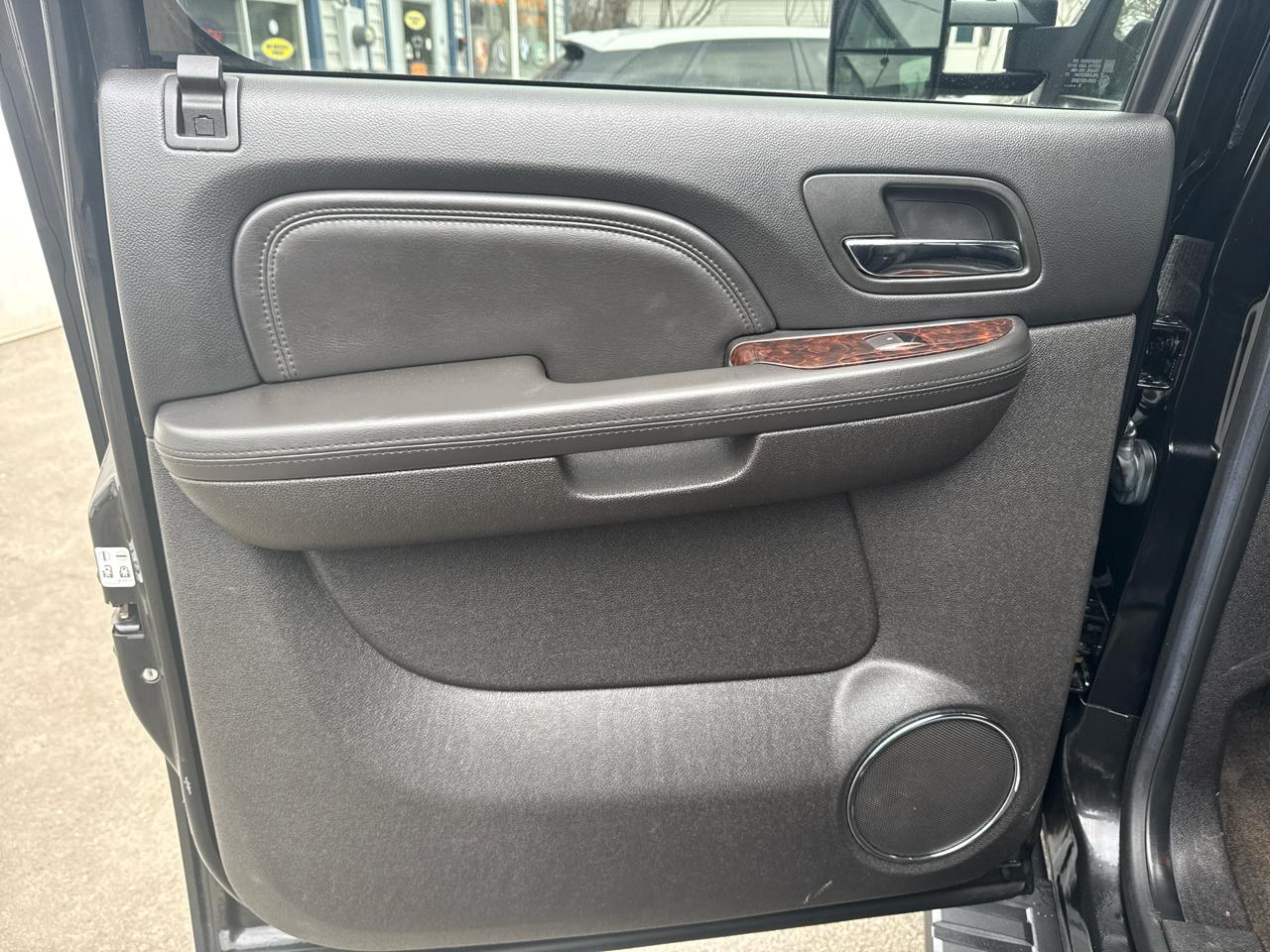 GMC Sierra 3500HD 4WD Crew Cab 167.7" Denali 2014