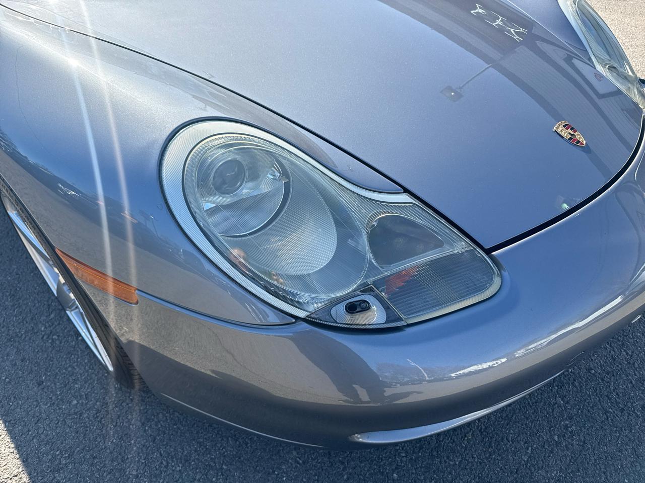 Porsche 911 Carrera 2dr Carrera Cabriolet 6-Spd Manual 2001