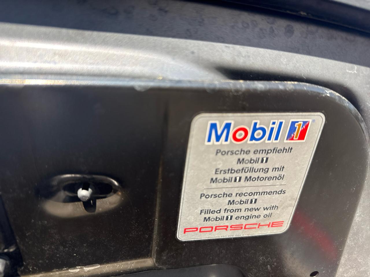 Porsche 911 Carrera 2dr Carrera Cabriolet 6-Spd Manual 2001