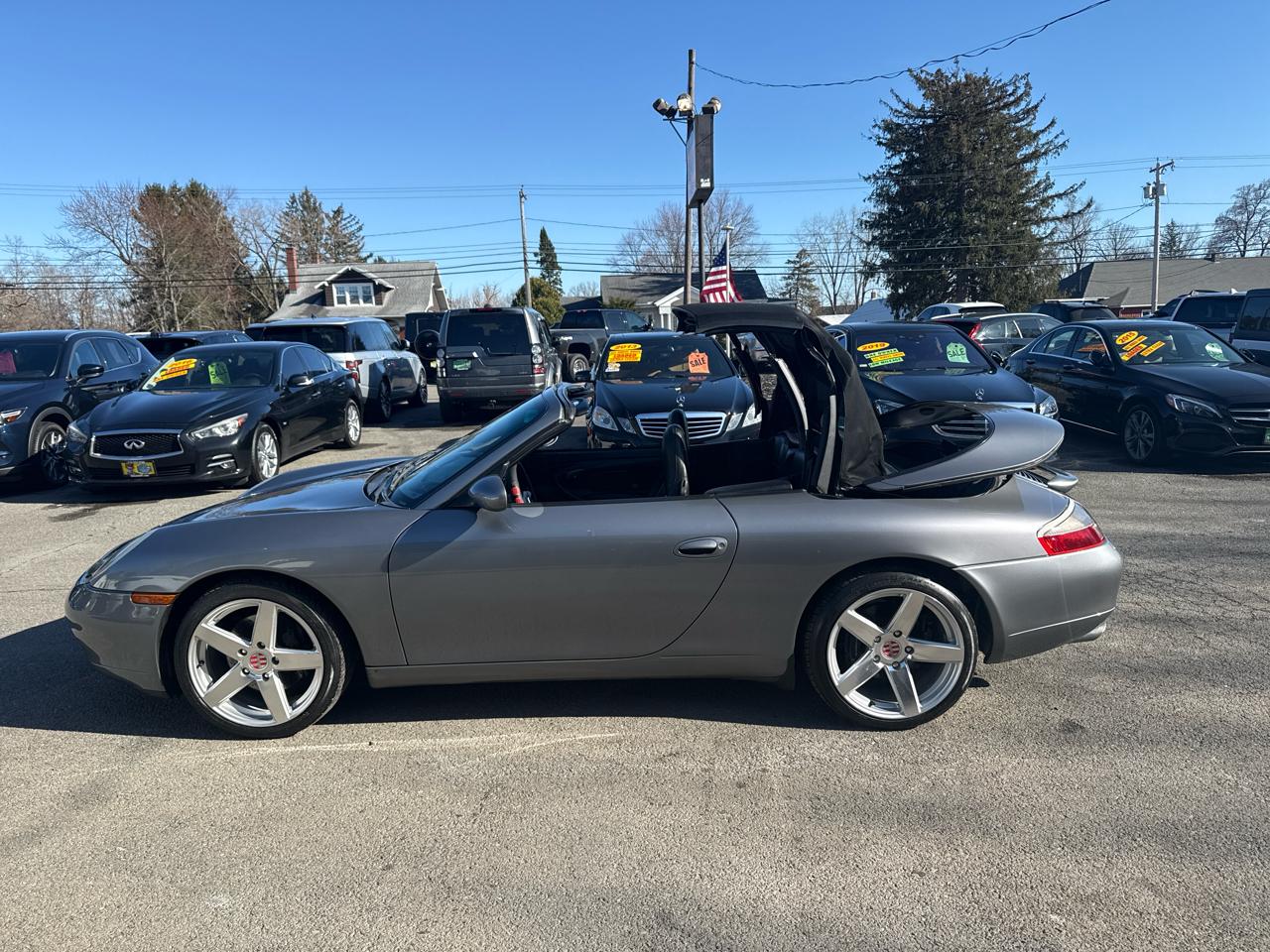 Porsche 911 Carrera 2dr Carrera Cabriolet 6-Spd Manual 2001