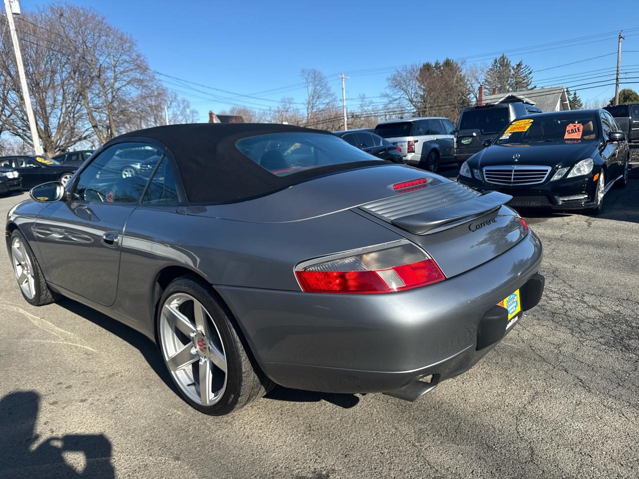 Porsche 911 Carrera 2dr Carrera Cabriolet 6-Spd Manual 2001