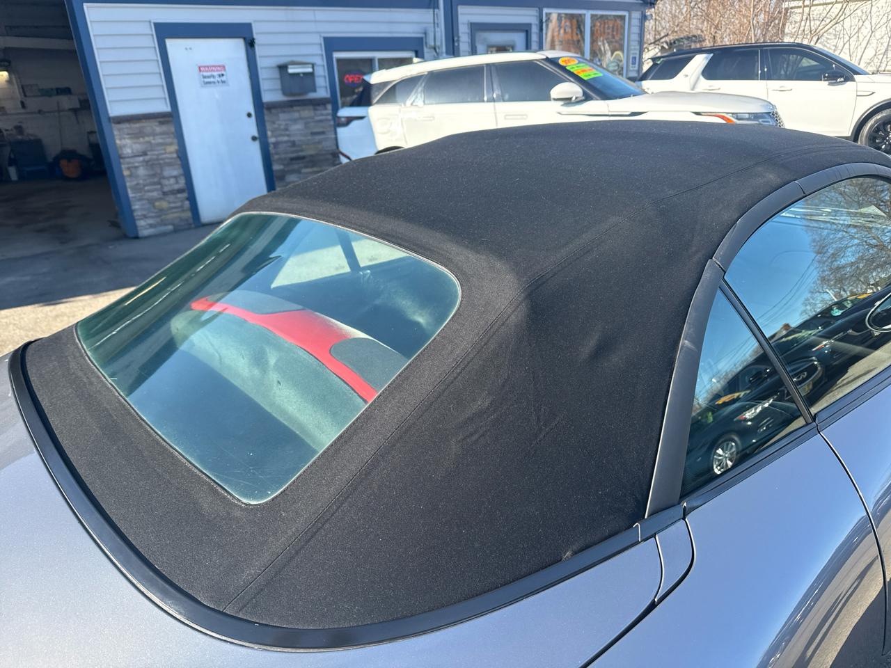 Porsche 911 Carrera 2dr Carrera Cabriolet 6-Spd Manual 2001