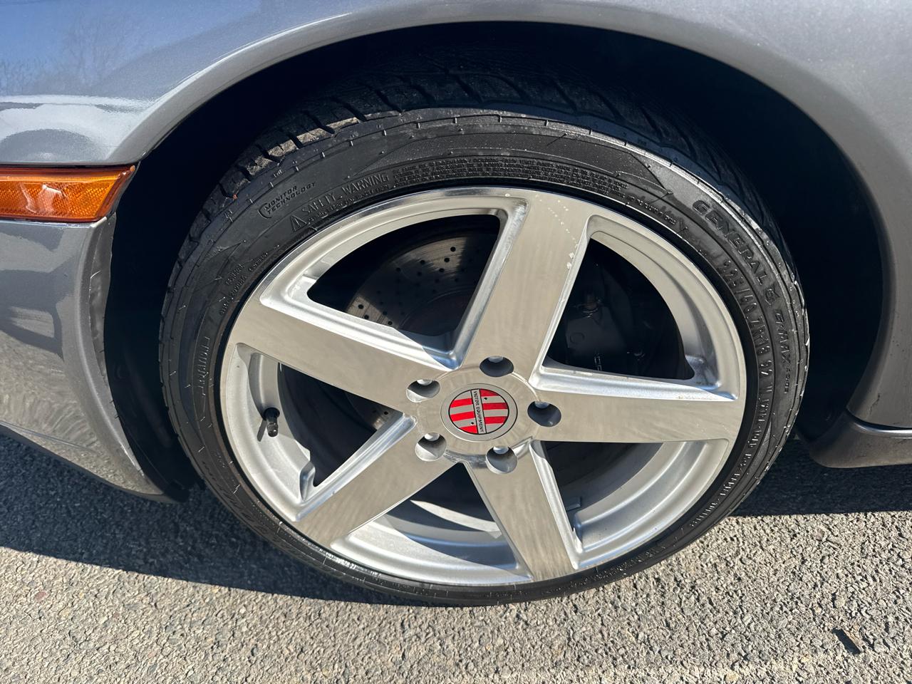 Porsche 911 Carrera 2dr Carrera Cabriolet 6-Spd Manual 2001