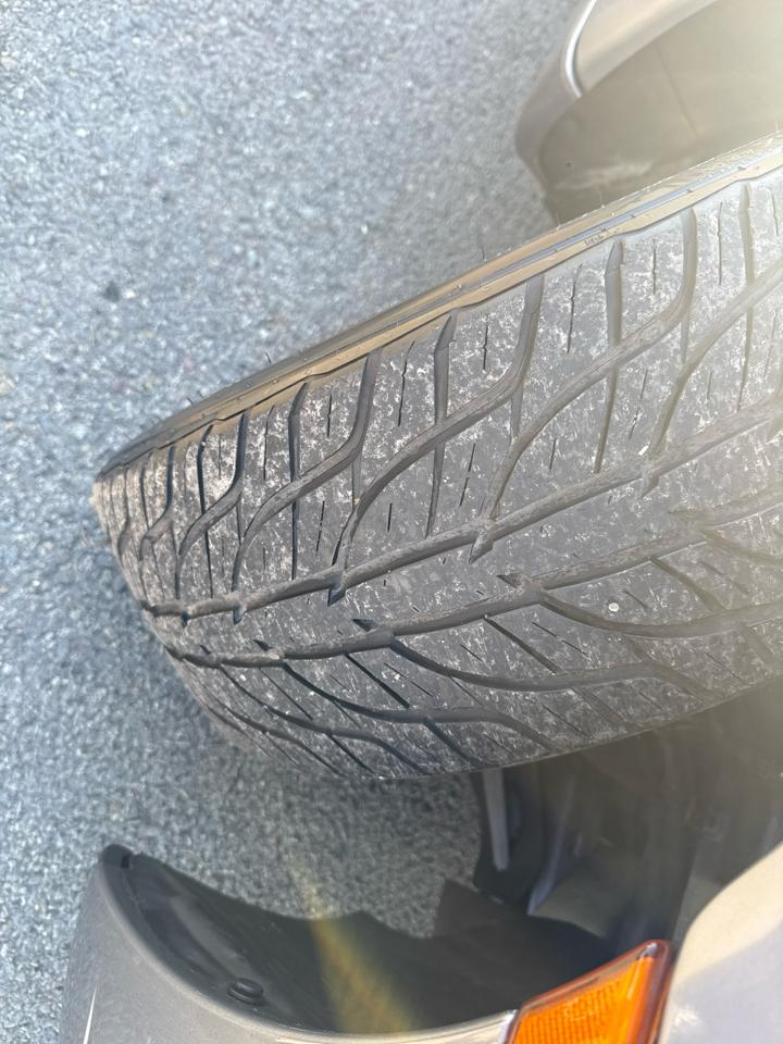 Porsche 911 Carrera 2dr Carrera Cabriolet 6-Spd Manual 2001