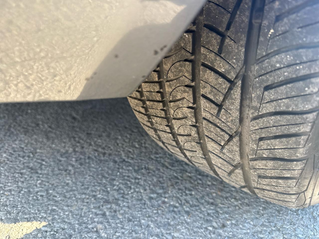 Porsche 911 Carrera 2dr Carrera Cabriolet 6-Spd Manual 2001