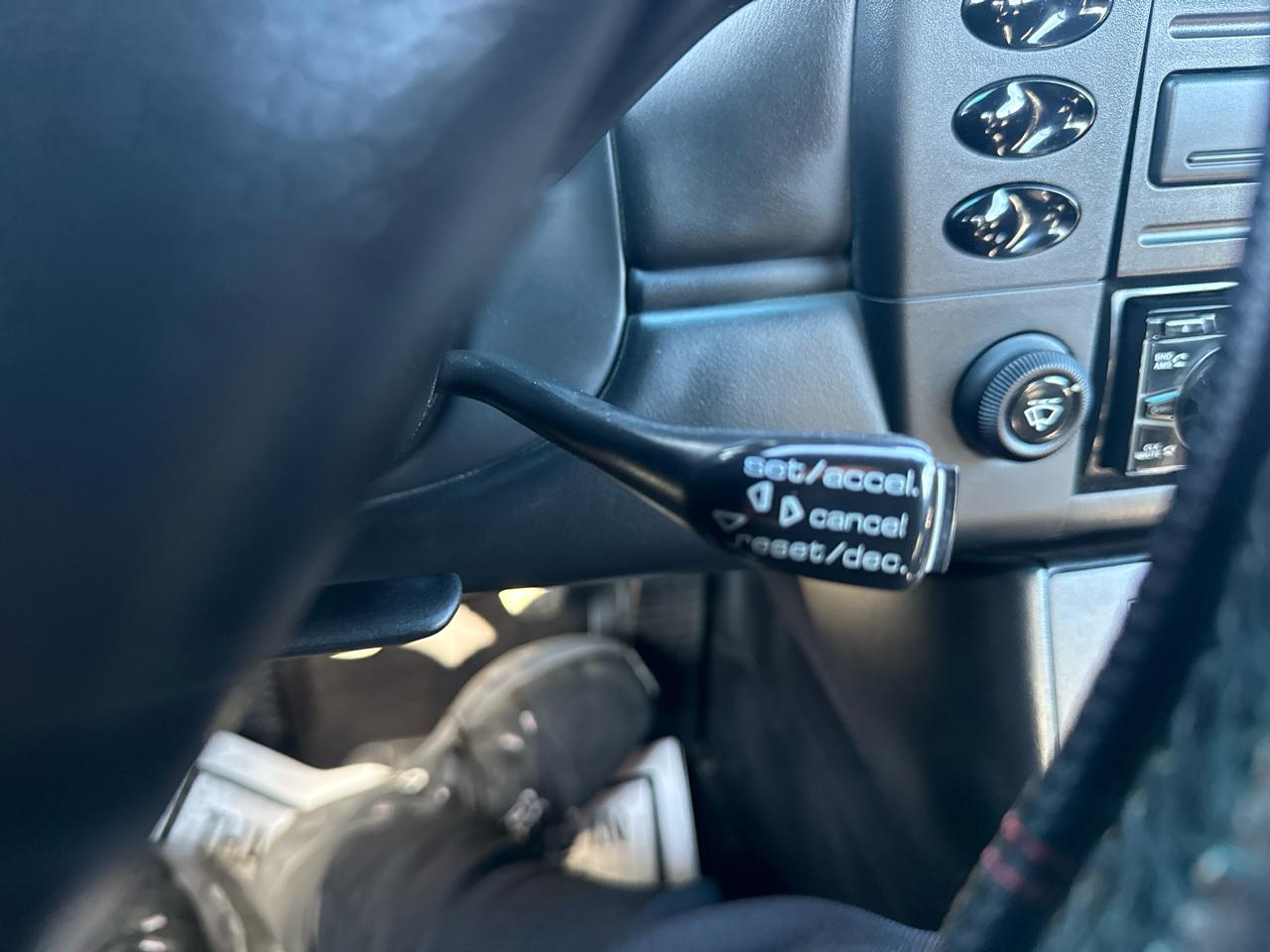 Porsche 911 Carrera 2dr Carrera Cabriolet 6-Spd Manual 2001