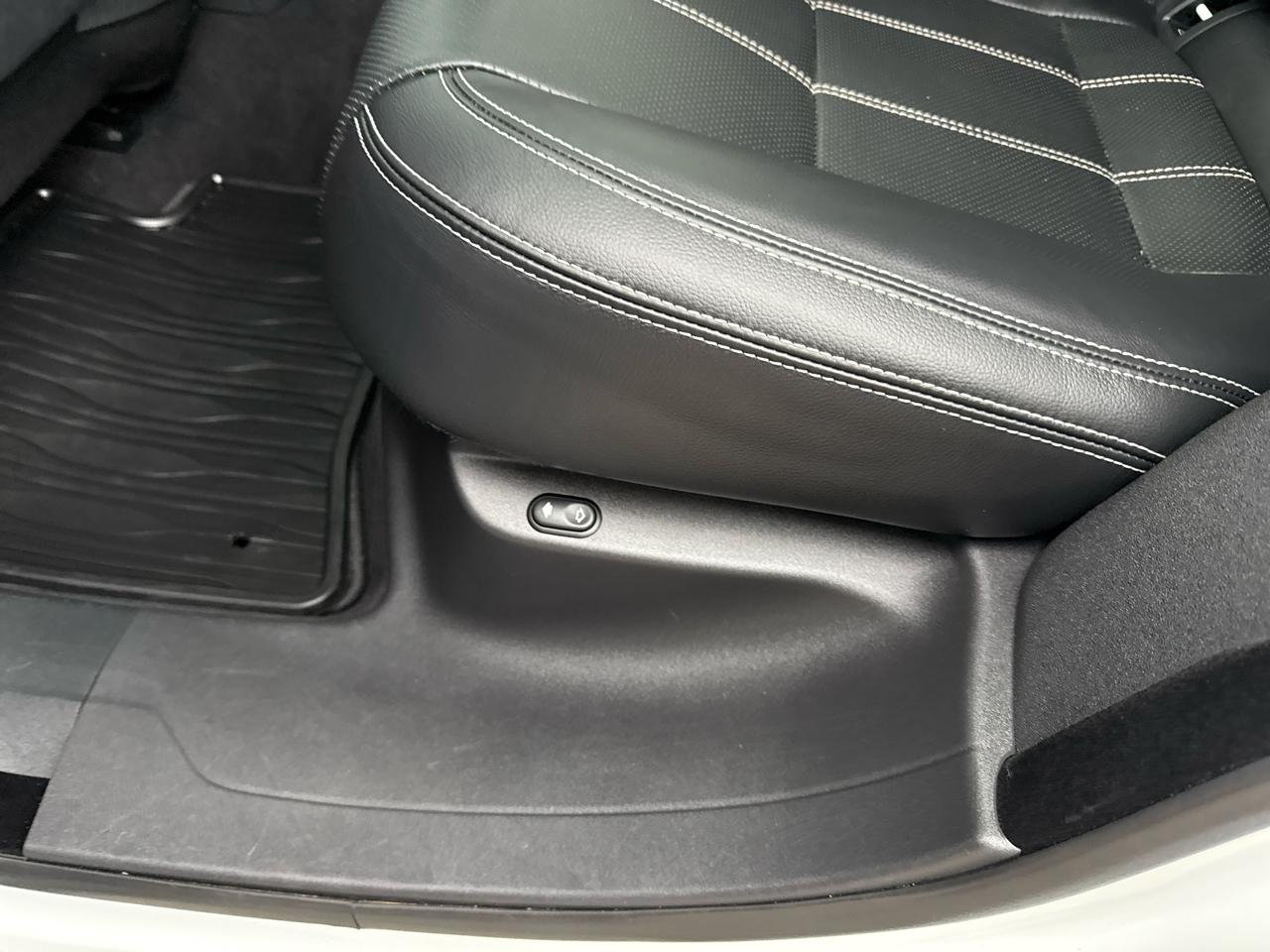 Land Rover Range Rover Velar P250 R-Dynamic S 2021