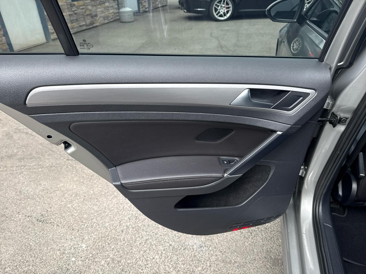 Volkswagen Golf 4dr HB DSG TDI S 2015