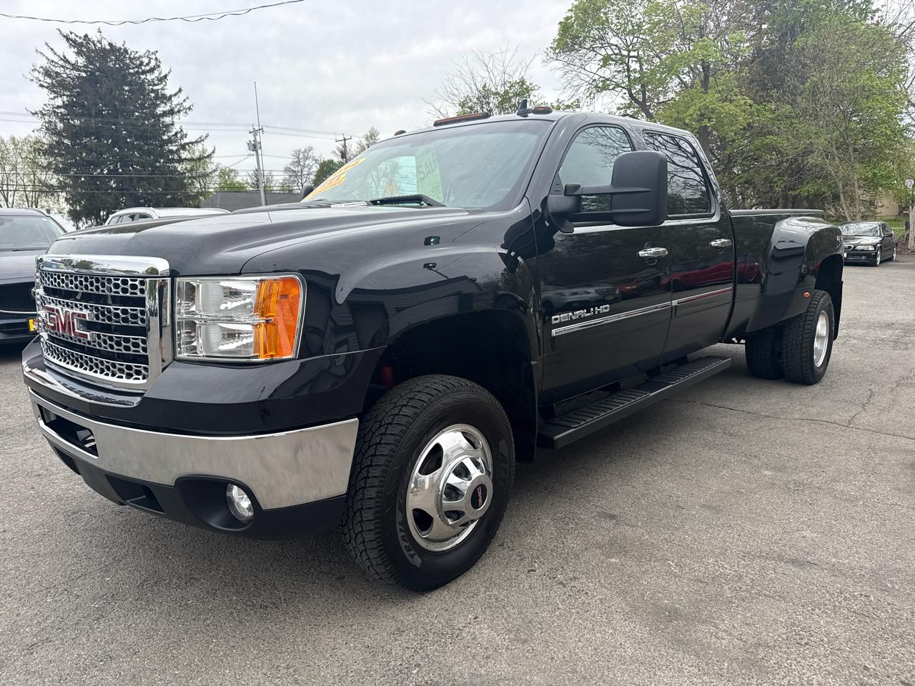GMC Sierra 3500HD 4WD Crew Cab 167.7" Denali 2014