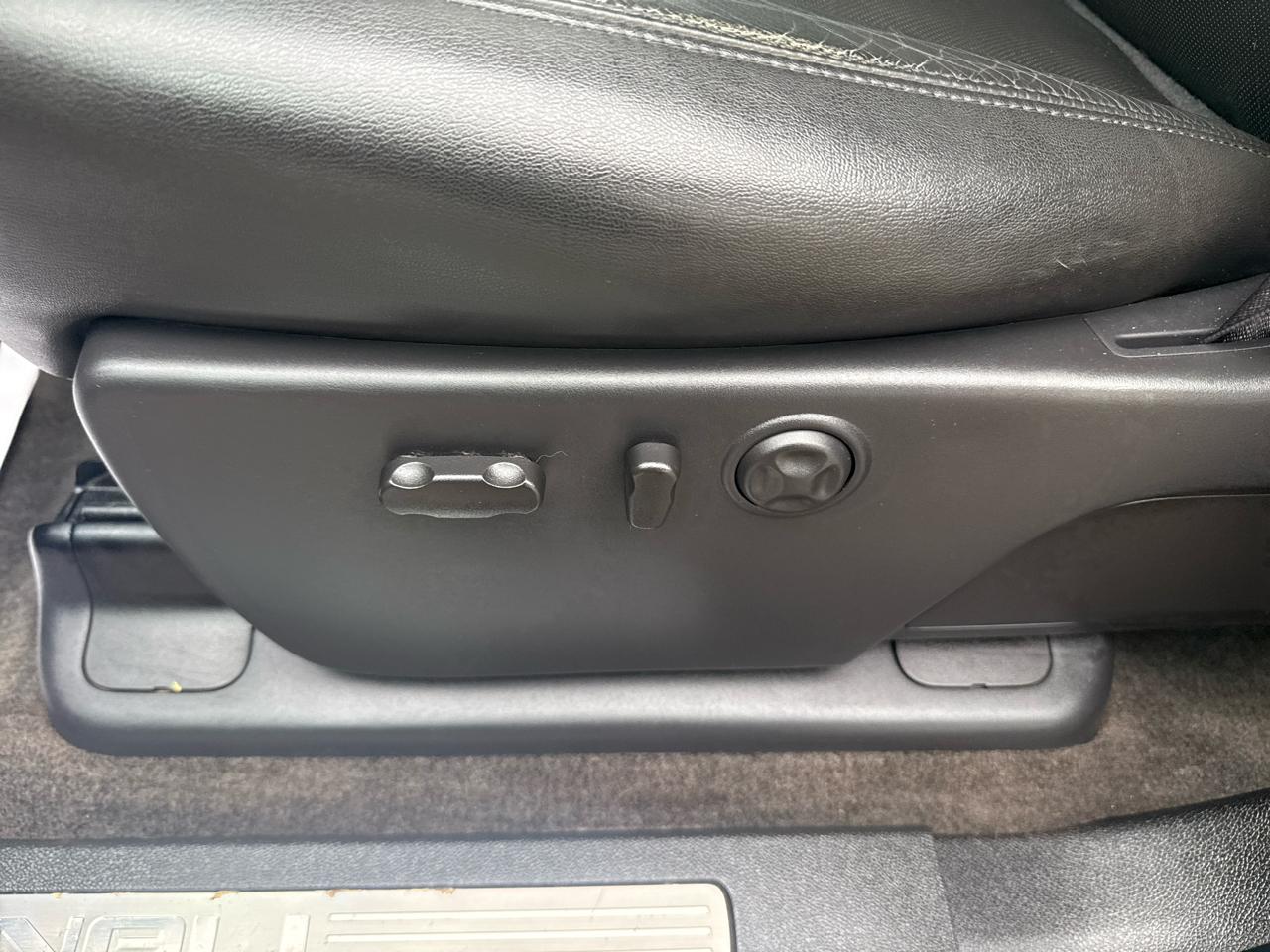 GMC Sierra 3500HD 4WD Crew Cab 167.7" Denali 2014