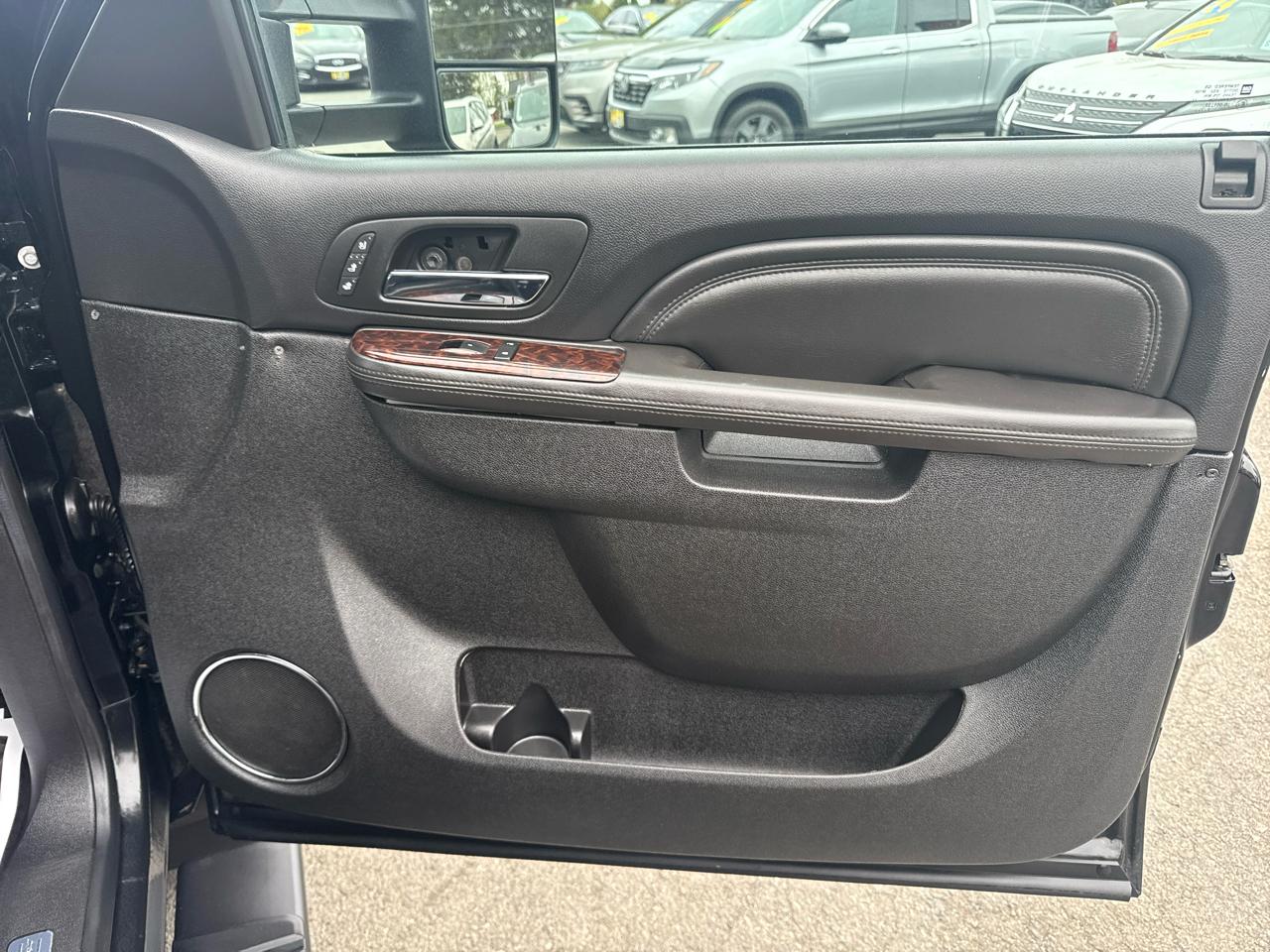 GMC Sierra 3500HD 4WD Crew Cab 167.7" Denali 2014