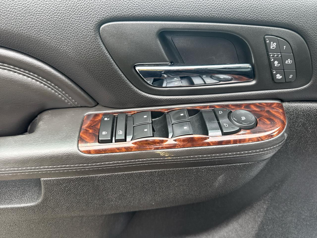 GMC Sierra 3500HD 4WD Crew Cab 167.7" Denali 2014