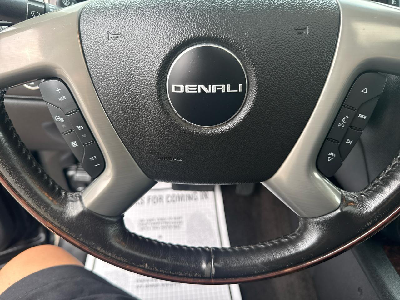 GMC Sierra 3500HD 4WD Crew Cab 167.7" Denali 2014