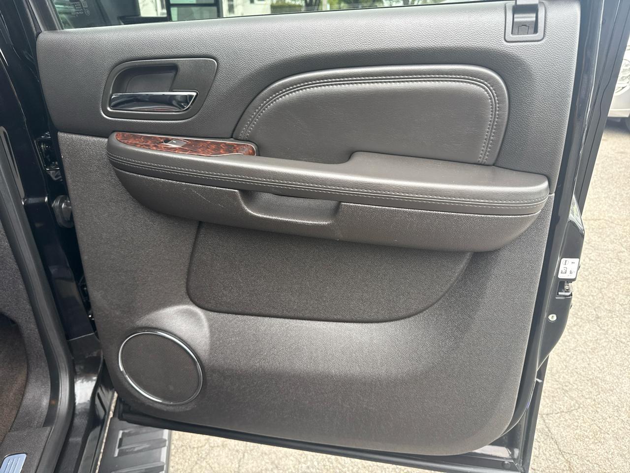 GMC Sierra 3500HD 4WD Crew Cab 167.7" Denali 2014