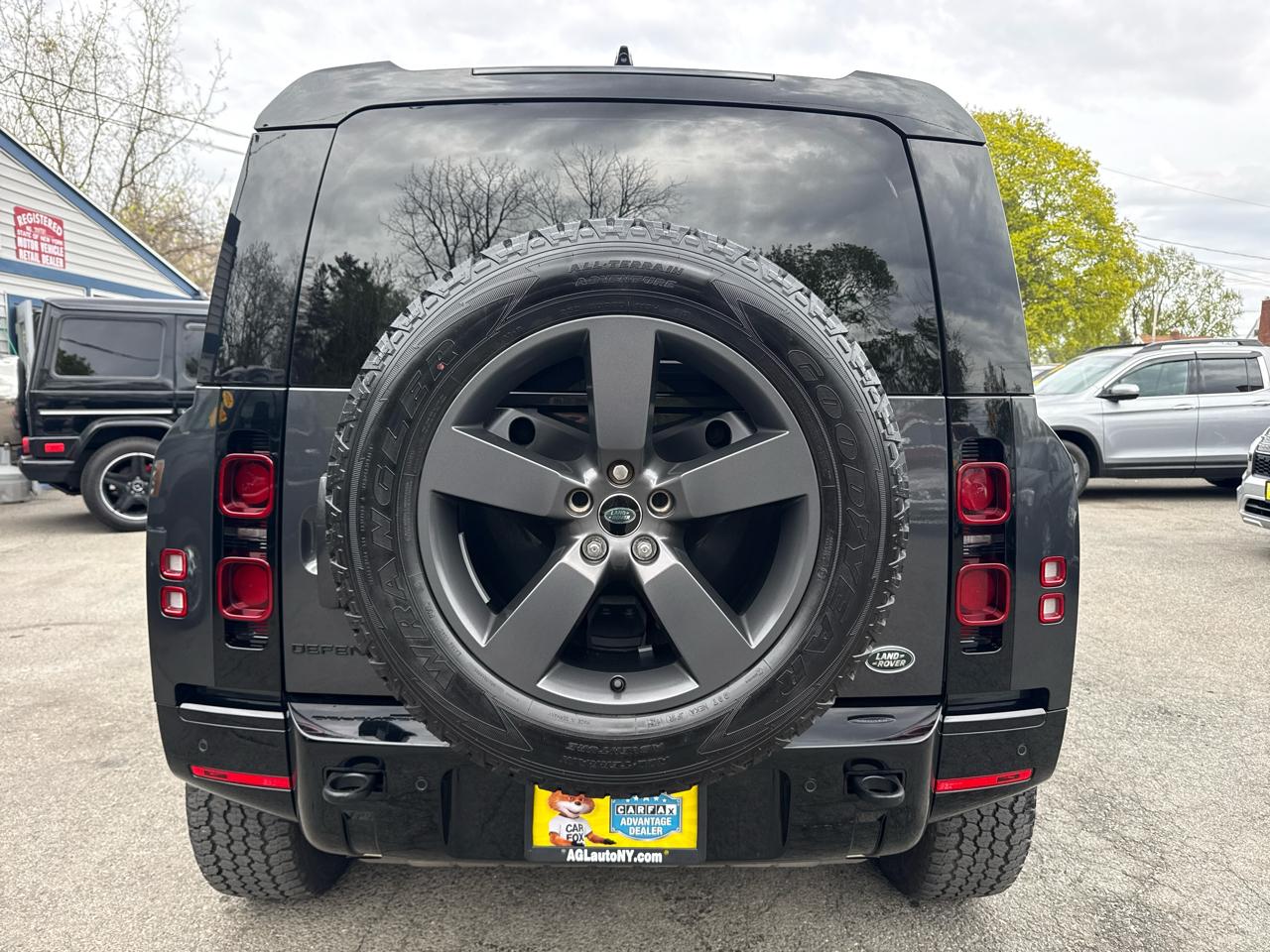 Land Rover Defender 110 X-Dynamic HSE AWD 2022