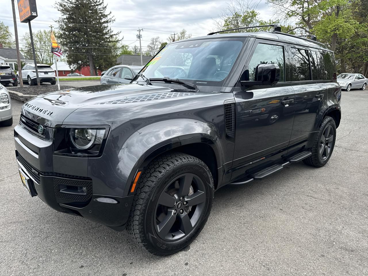 Land Rover Defender 110 X-Dynamic HSE AWD 2022