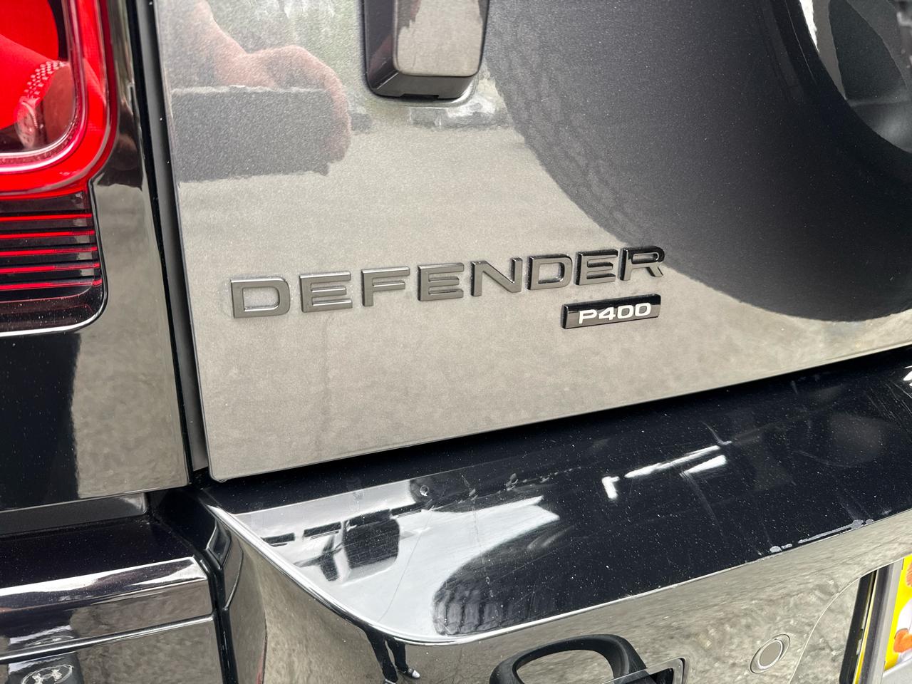 Land Rover Defender 110 X-Dynamic HSE AWD 2022