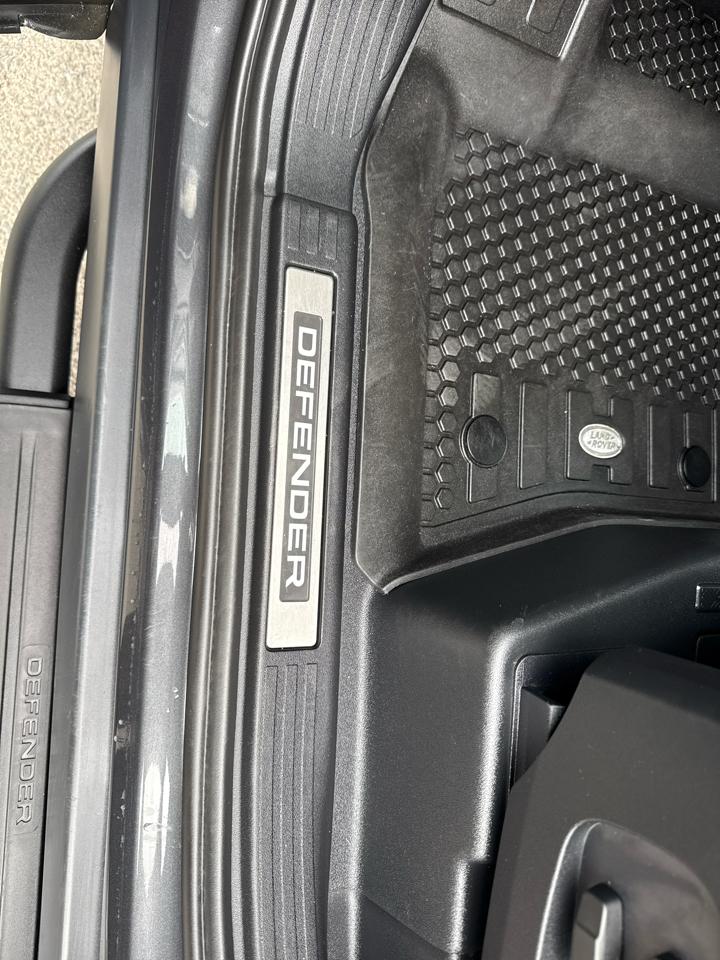 Land Rover Defender 110 X-Dynamic HSE AWD 2022