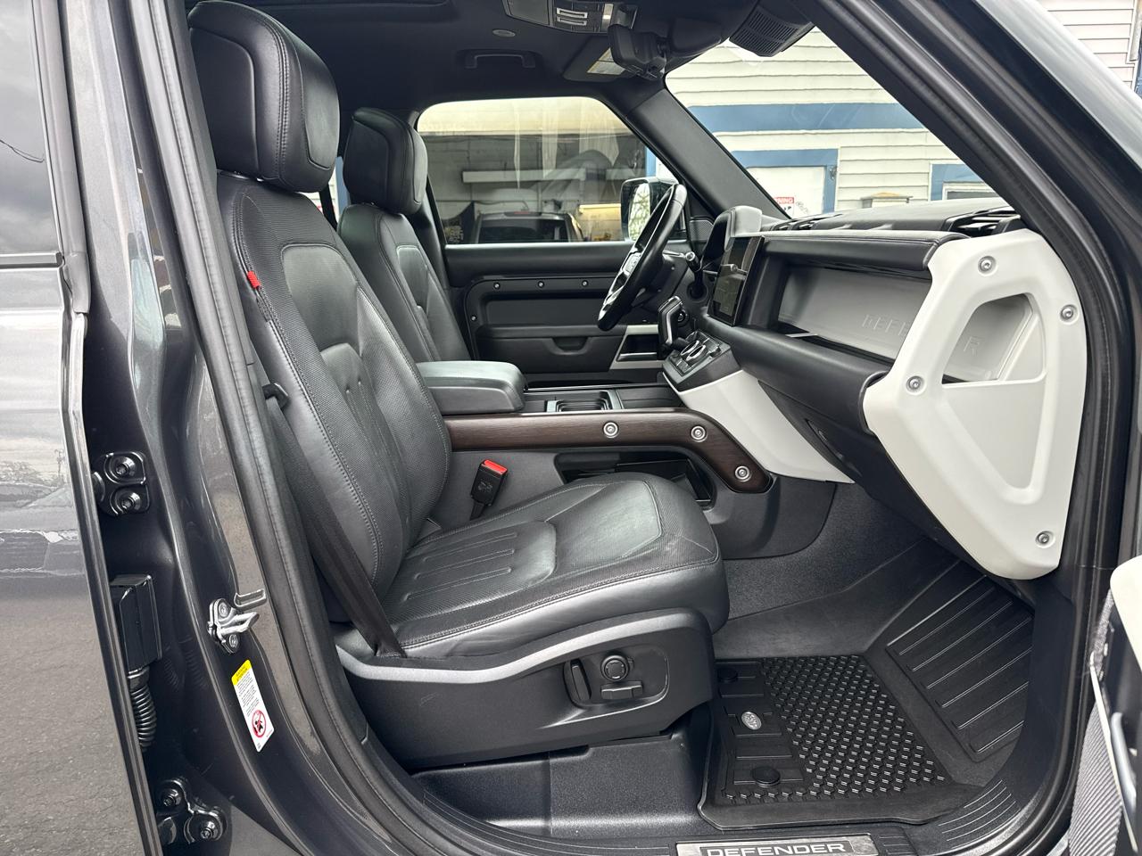 Land Rover Defender 110 X-Dynamic HSE AWD 2022