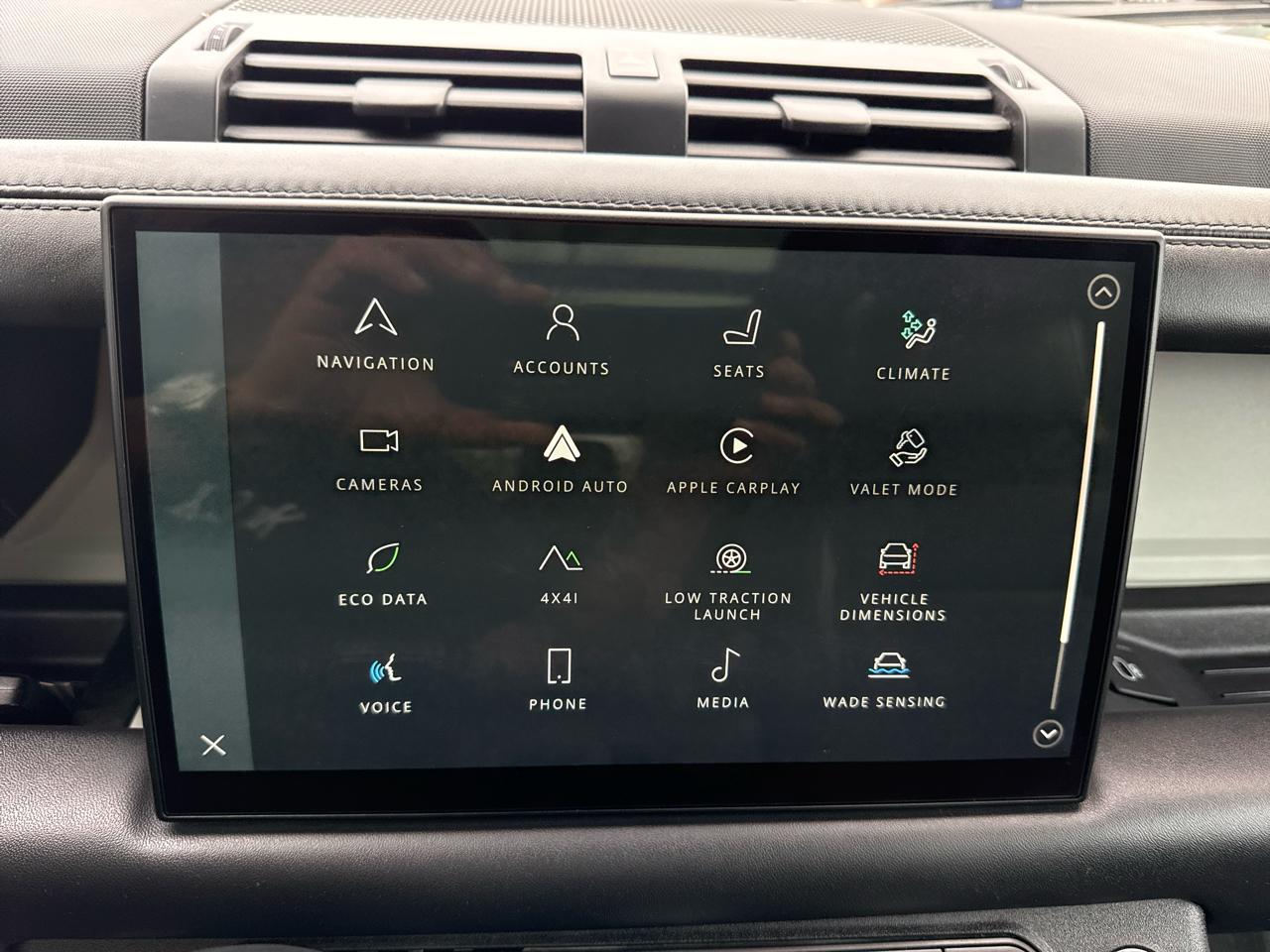 Land Rover Defender 110 X-Dynamic HSE AWD 2022