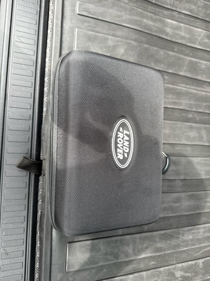 Land Rover Defender 110 X-Dynamic HSE AWD 2022