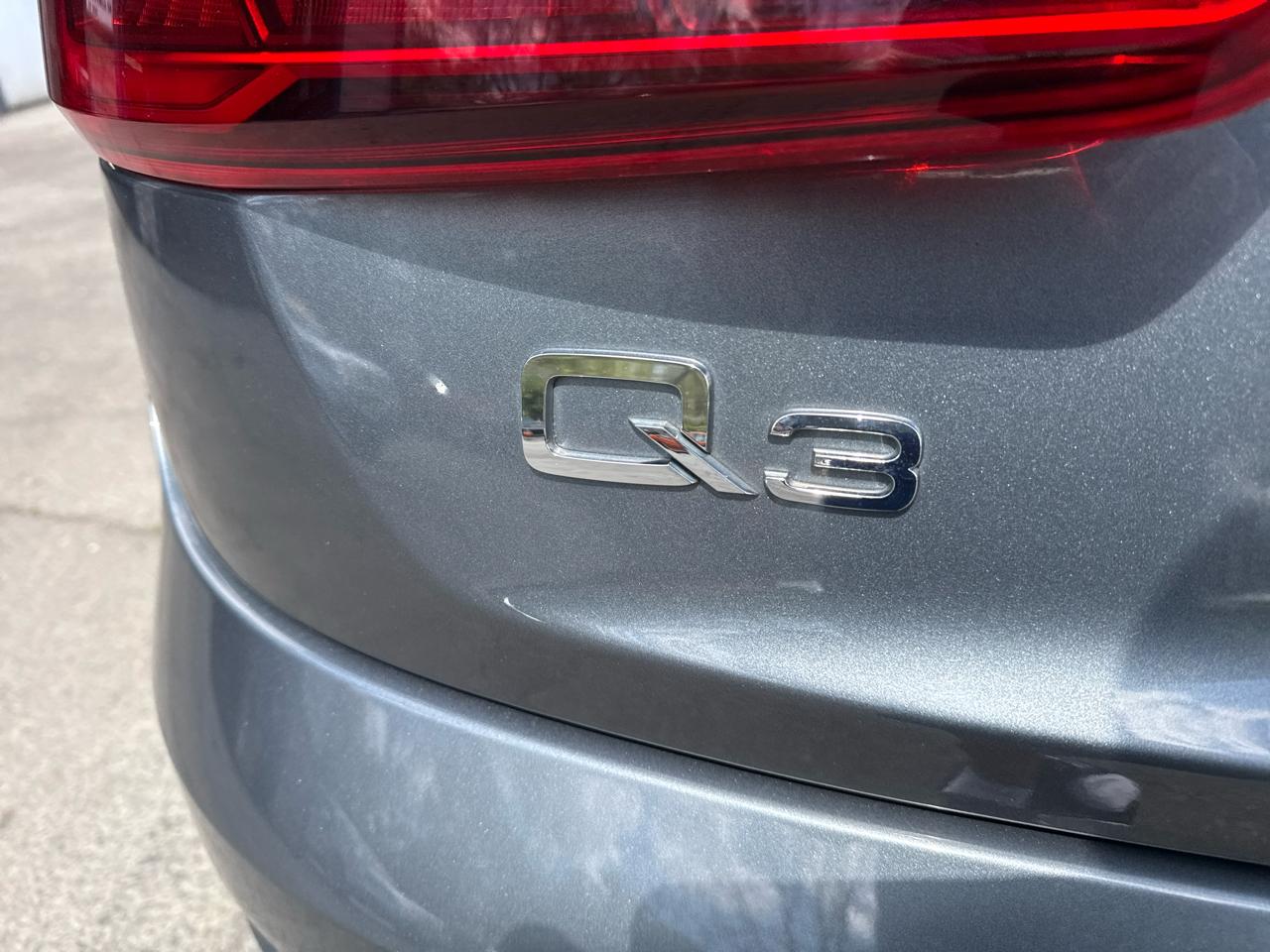 Audi Q3 2.0 TFSI Premium quattro AWD 2017