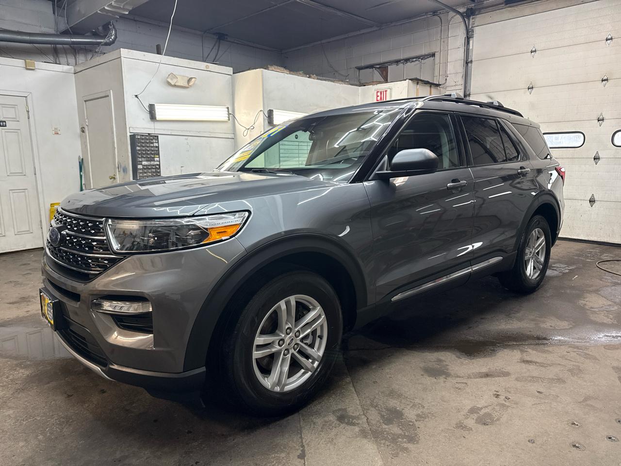 Ford Explorer 4dr XLT 4WD 2021