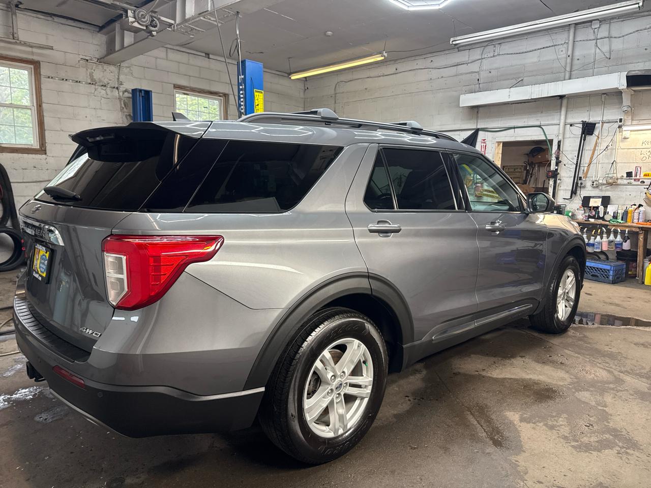 Ford Explorer 4dr XLT 4WD 2021