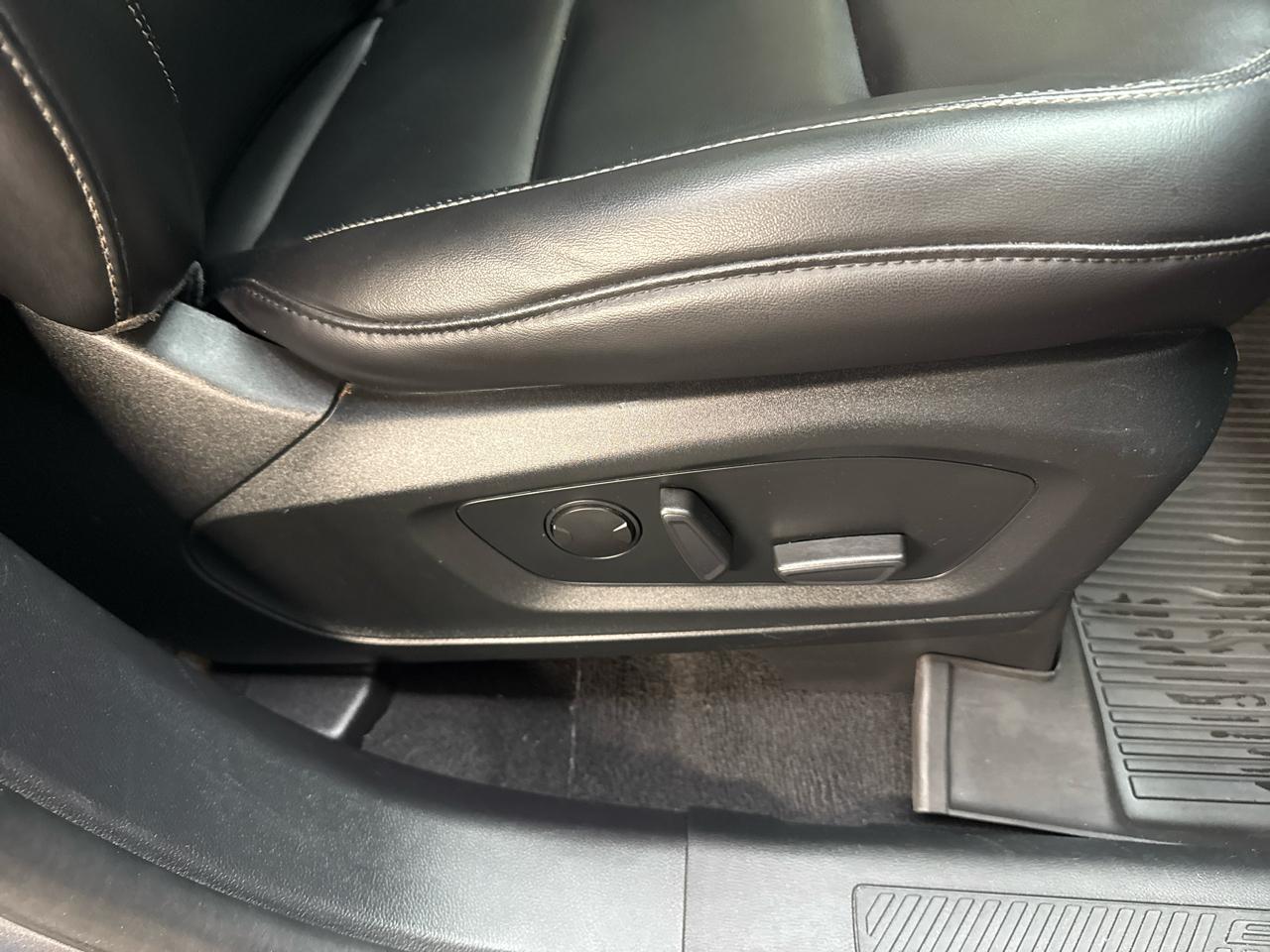 Ford Explorer 4dr XLT 4WD 2021
