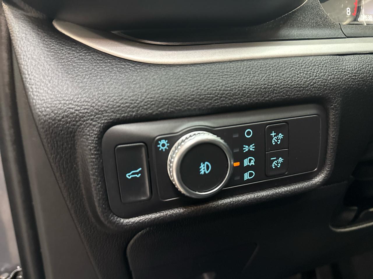 Ford Explorer 4dr XLT 4WD 2021
