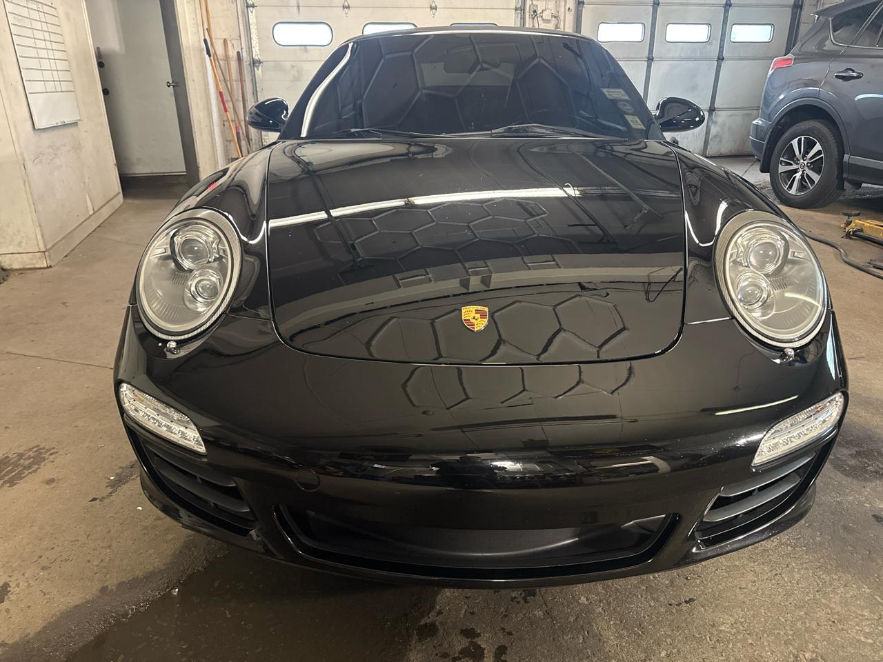 Porsche 911 2dr Cabriolet Carrera S 2010
