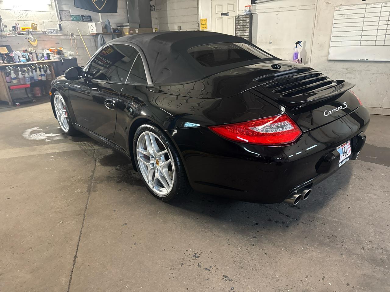 Porsche 911 2dr Cabriolet Carrera S 2010