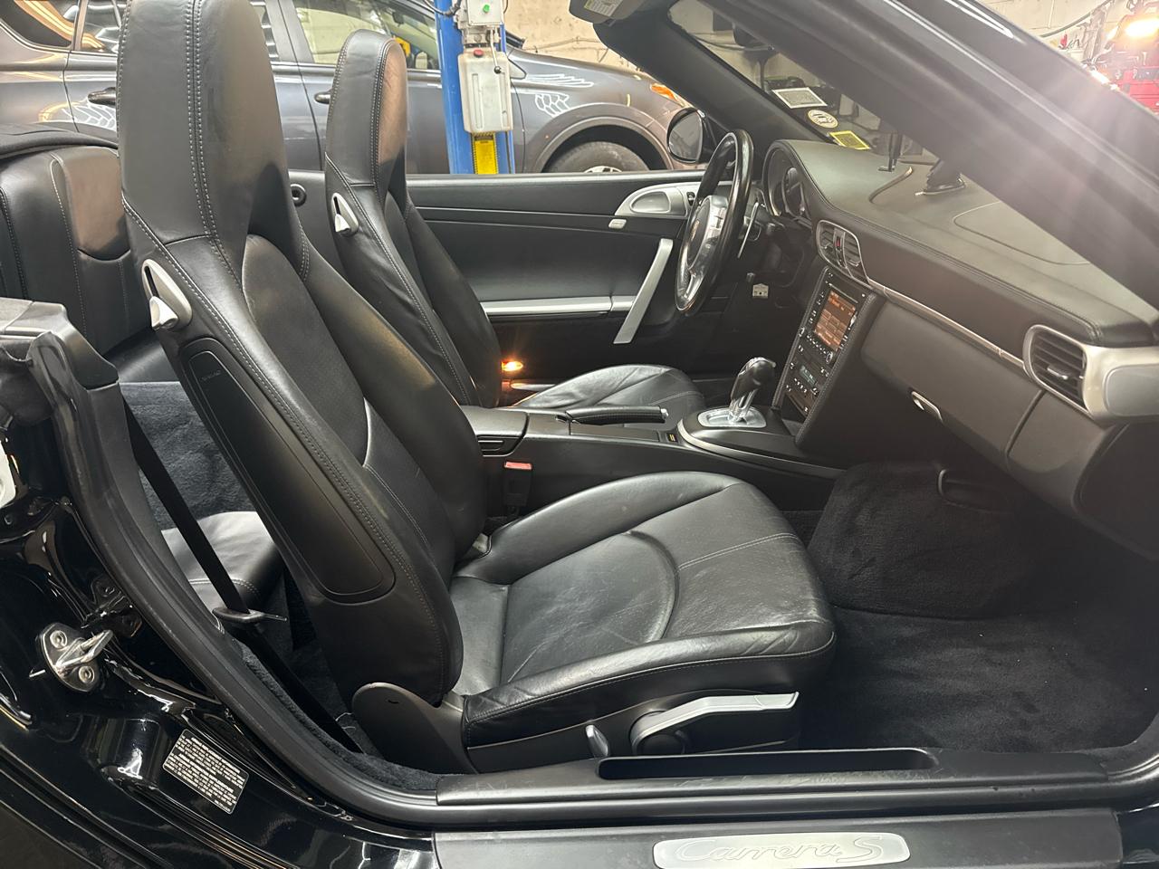 Porsche 911 2dr Cabriolet Carrera S 2010