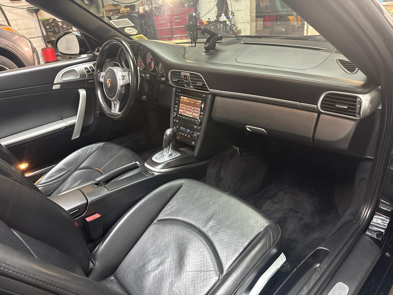 Porsche 911 2dr Cabriolet Carrera S 2010